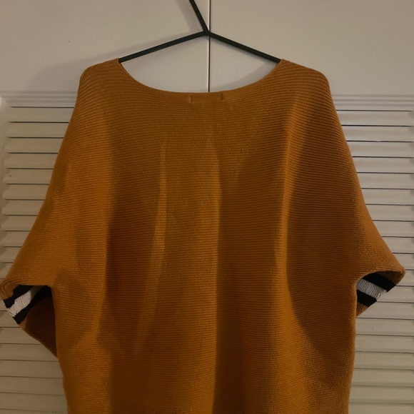 Sweater top - Picture 7 of 7